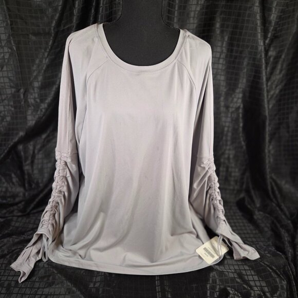 Fabletics Cashel Adjustable Long Sleeve Top - Picture 4 of 8